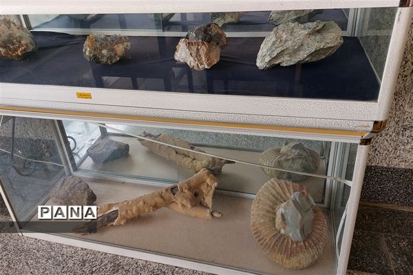 برگزاری کارگاه آشنایی با شهاب سنگ ها در پارک موزه علوم زمین مشهد