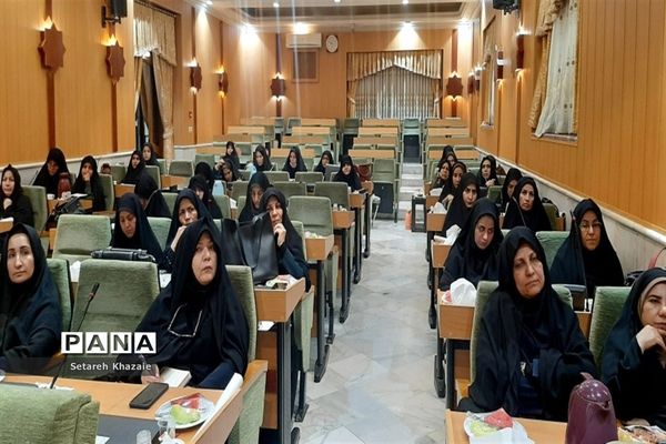 جلسه هم‌اندیشی مشاوران امور بانوان خراسان رضوی