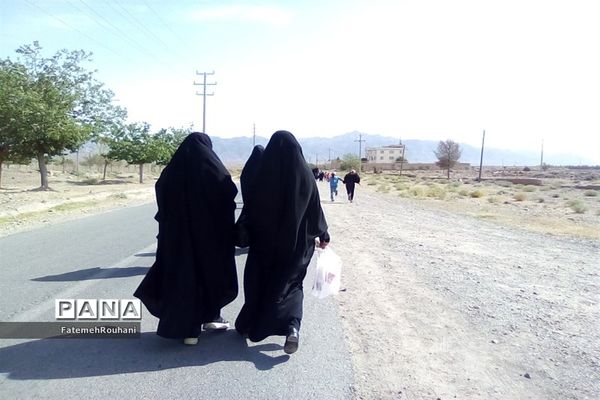 برگزاری همایش پیاده‌روی خانوادگی در خلیل‌آباد