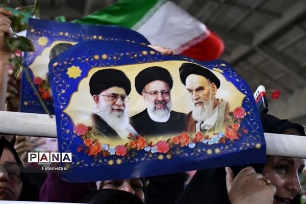 حضور پرشور مردم ولایتمدار استان خوزستان در دیدار با رئیس  جمهور