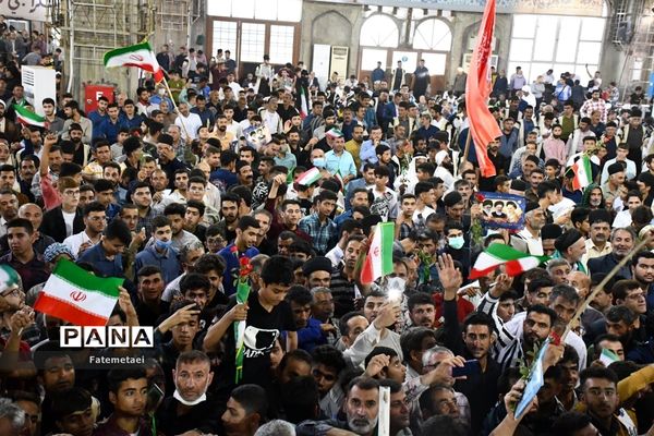 حضور پرشور مردم ولایتمدار استان خوزستان در دیدار با رئیس  جمهور