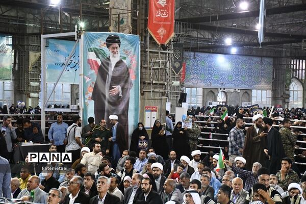 حضور پرشور مردم ولایتمدار استان خوزستان در دیدار با رئیس  جمهور
