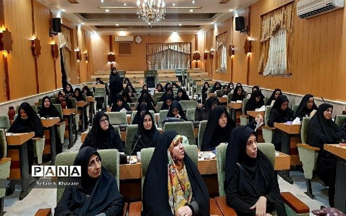 آموزش و پرورش به منزله دوبال برای تعالی است