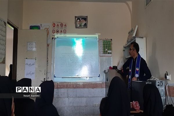 دوره آموزشی ضمن خدمت مربیان پیشتاز شهرستان مانه وسملقان