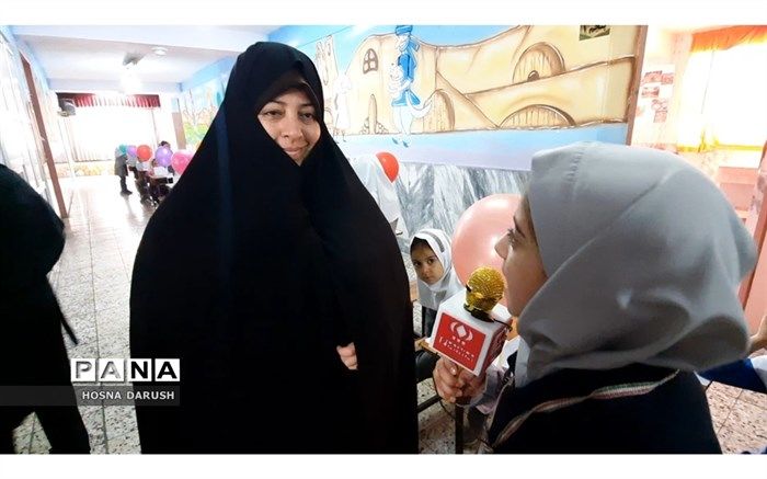 هنر به‌منزله انتقال‌دهنده فرهنگ هر کشور است