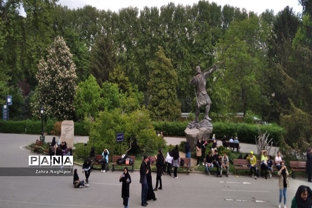 بازدید دانش‌آموزان پاکدشتی از کاخ سعدآباد