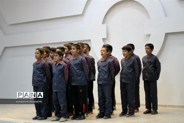 برگزاری مسابقات سرود مدارس پسرانه در ابرکوه