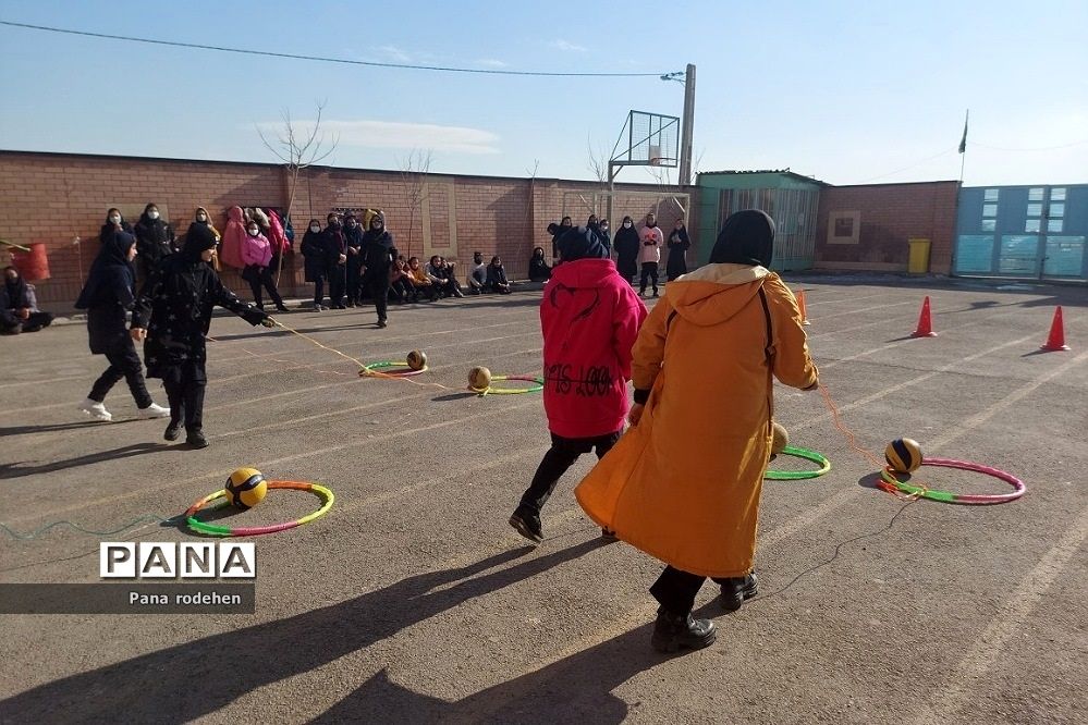 با کمبود ساعت تربیت‌بدنی در مدارس مواجه هستیم