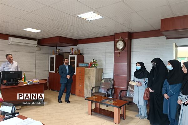 بازدید دانش‌‌‌آموزان دبیرستان زنده‌یاد علی حاتمی از آموزش و پرورش ملارد
