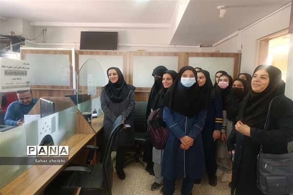 بازدید دانش‌‌‌آموزان دبیرستان زنده‌یاد علی حاتمی از آموزش و پرورش ملارد