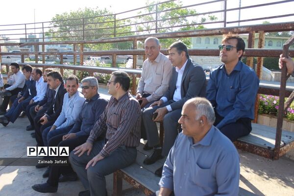 همایش پیاده‌روی و مسابقات ورزشی کارمندان در بوشهر