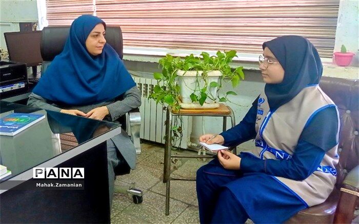 کمک‌رسانی به نوجوانان در دوران بلوغ و پیشگیری از آسیب‌های روانی اجتماعی، از اصلی‌ترین وظایف مشاوران است