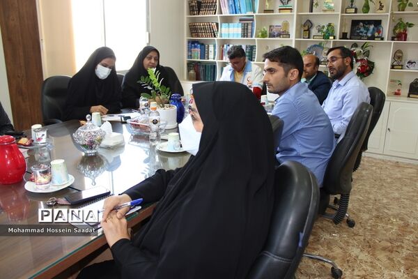 جلسه برنامه‌ریزی اوقات فراغت دانش‌آموزان در بوشهر