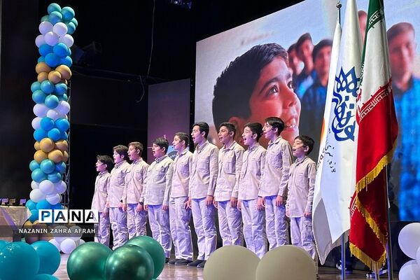 درخشش خبرنگار پانا رودهن در جشنواره بین‌المللی عکس، گرافیک و نقاشی دانش‌آموزی مدرسه
