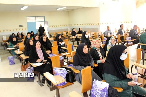 مراسم بزرگداشت روز مشاوردرآموزش و پرورش ناحیه 2 شهرری