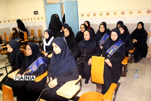 مراسم بزرگداشت روز مشاوردرآموزش و پرورش ناحیه 2 شهرری