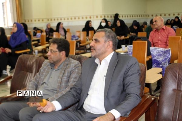 مراسم بزرگداشت روز مشاوردرآموزش و پرورش ناحیه 2 شهرری