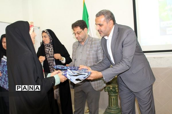 مراسم بزرگداشت روز مشاوردرآموزش و پرورش ناحیه 2 شهرری