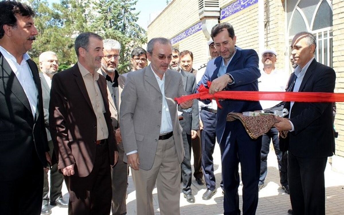 در سال«مهار تورم و رشد تولید»معرفی نمایشگاههای شغلی، ویژه دانش آموزان پایه نهم در الویت است