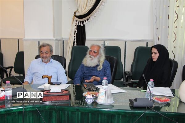 نشست خبری مدیر کل آموزش و پرورش استان یزد با اصحاب‌ رسانه