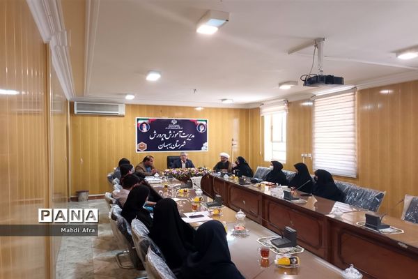نشست هیات رئیسه مجلس دانش‌آموزی شهرستان بهبهان