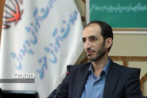 نشست صمیمی معاون آموزش متوسطه با نمایندگان تشکل‌های دانشجویی دانشگاه‌های فرهنگیان و تربیت دبیر شهید رجایی