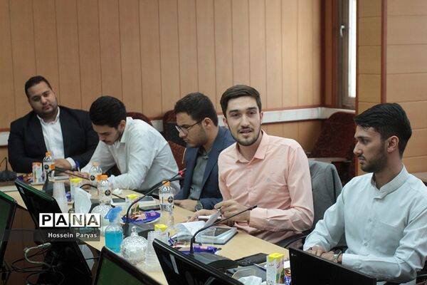 نشست صمیمی معاون آموزش متوسطه با نمایندگان تشکل‌های دانشجویی دانشگاه‌های فرهنگیان و تربیت دبیر شهید رجایی
