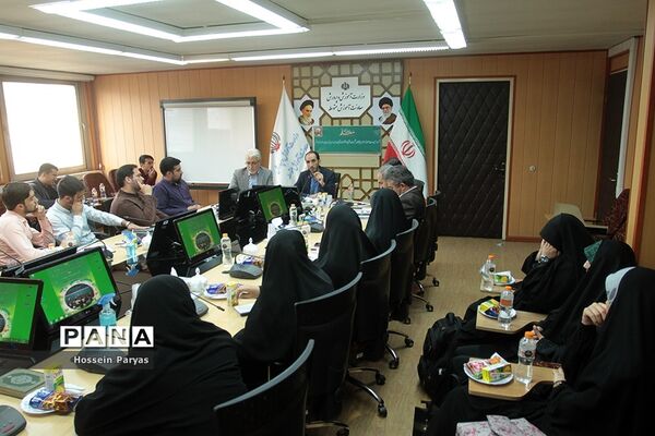 نشست صمیمی معاون آموزش متوسطه با نمایندگان تشکل‌های دانشجویی دانشگاه‌های فرهنگیان و تربیت دبیر شهید رجایی