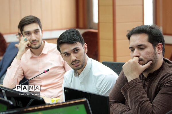 نشست صمیمی معاون آموزش متوسطه با نمایندگان تشکل‌های دانشجویی دانشگاه‌های فرهنگیان و تربیت دبیر شهید رجایی