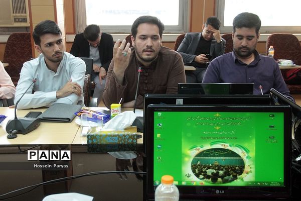 نشست صمیمی معاون آموزش متوسطه با نمایندگان تشکل‌های دانشجویی دانشگاه‌های فرهنگیان و تربیت دبیر شهید رجایی