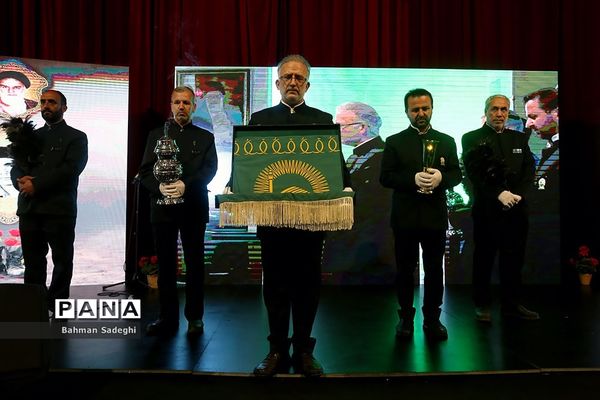 ششمین کنگره معلمان و 110 دانش‌آموز شهید منطقه 16