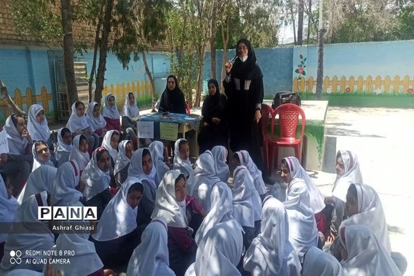 برنامه های هفته سلامت درمدرسه حضرت زینب(س) خاتم