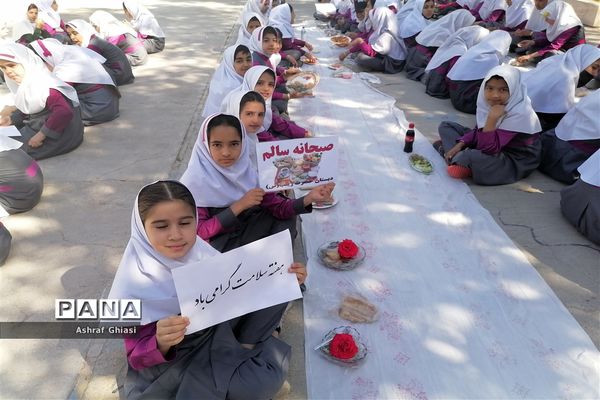 برنامه های هفته سلامت درمدرسه حضرت زینب(س) خاتم
