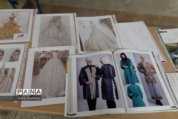 برپایی نمایشگاه معرفی مشاغل خانگی در مدرسه مهربانان ملارد