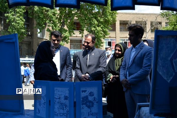 افتتاحیه نمایشگاه توانمندی‌های هنرجویان هنرستان‌ها آموزش و پرورش منطقه ۲