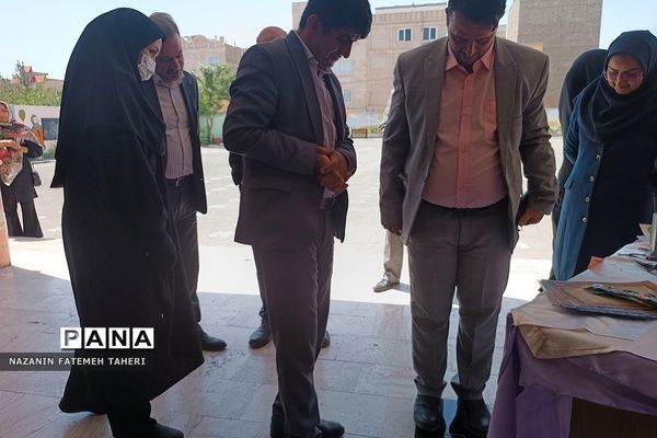 آیین نواختن زنگ هفته سلامت در فشافویه