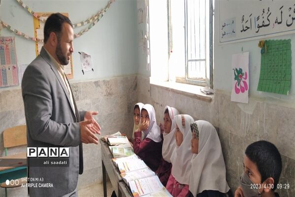 بازدید معاون آموزشی مدیریت آموزش و پرورش شهرستان کلات از مدارس روستاهای مرزی حوزه پساکوه