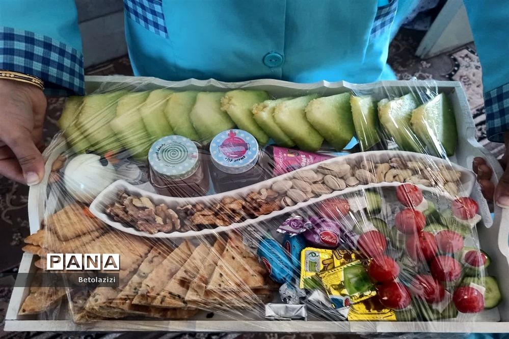 طرح صبحانه سالم در دبستان دخترانه شاهد ابرکوه