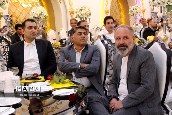 مراسم تقدیر از مدیران، معاونان و معلمان نمونه و بازنشسته در ناحیه ۲ بهارستان