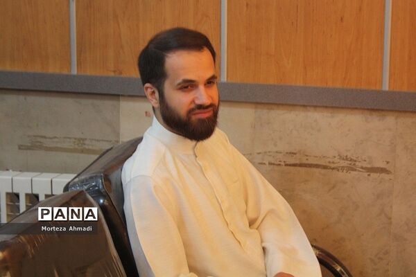 تقدیر از برگزیدگان جشنواره نوجوان سالم در اداره آموزش و پرورش ناحیه یک شهرری
