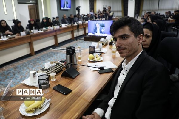 آیین تجلیل از معلمان نمونه کشوری