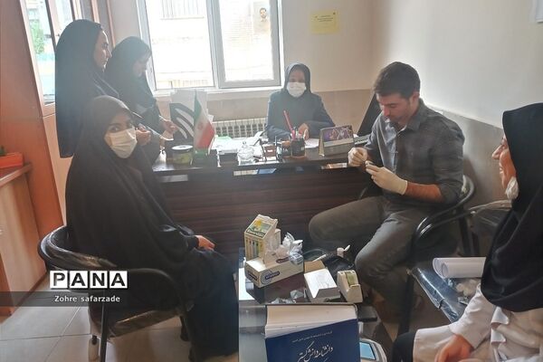 غربالگری سلامتی کارکنان آموزش و پرورش رودهن در هفته سلامت