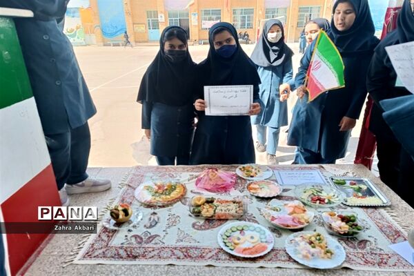 گرامیداشت هفته سلامت در دبیرستان شاهد فیض ناحیه ۳ شیراز
