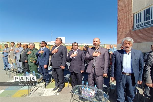 آیین سپاس معلم در آموزشگاه فرزانگان ملارد