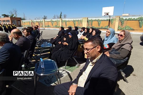 آیین سپاس معلم در آموزشگاه فرزانگان ملارد