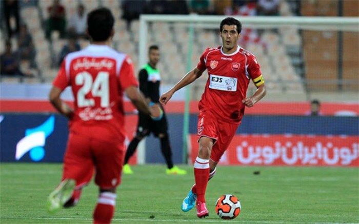 رضا نورمحمدی: پرسپولیس جام‌هایش را داخل چمن می‌گیرد نه با بیانیه نویسی!