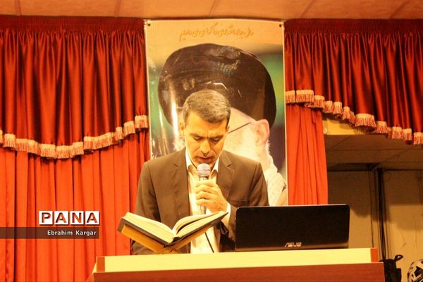 برگزاری نمایشگاه هفته مشاغل با هدف مهارت آموزی