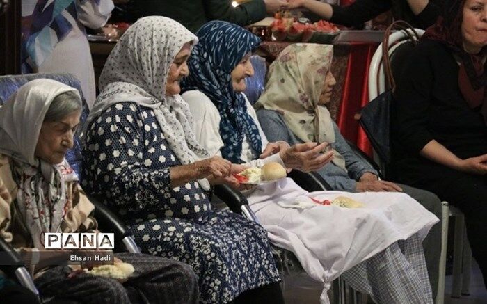 توضیح مدیرکل سلامت شهرداری تهران درباره راه‌اندازی مراکز سالمندان از سوی شهرداری