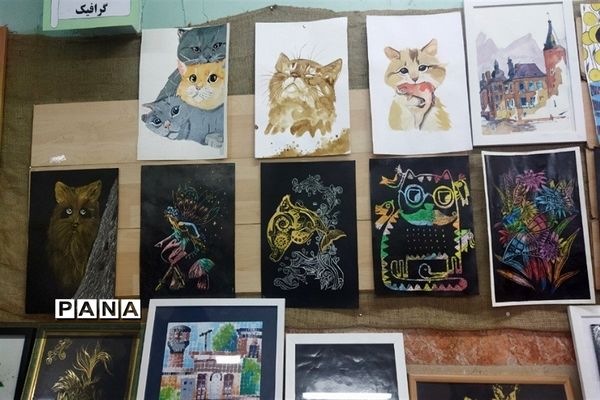 برگزاری نمایشگاه به مناسبت هفته مشاغل در هنرستان فاطمیه