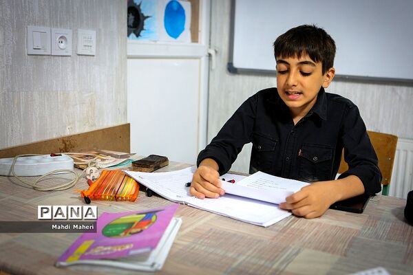 اداره کردن مدرسه توسط دانش‌آموزان